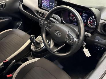 SPOTICAR Hyundai I10 1.0 Se Connect Auto Euro 6 (s/s) 5dr Used Car - City Car Petrol Blue - Swansea - 1200613177_3