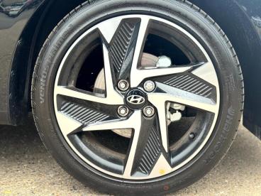 SPOTICAR Hyundai I10 1.2 Premium Euro 6 (s/s) 5dr Used Car - City Car Petrol Black - Bury St. Edmunds - 1200618673_4