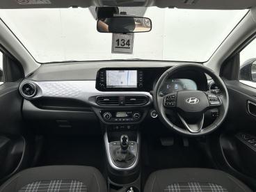 SPOTICAR Hyundai I10 1.2 Premium Auto Euro 6 (s/s) 5dr Used Car - City Car Petrol Grey - Preston - 1200618721_5