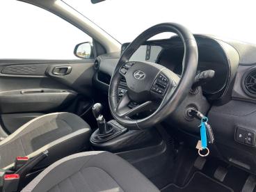 SPOTICAR Hyundai I10 1.0 Advance Euro 6 (s/s) 5dr Used Car - City Car Petrol Grey - Ross-on-wye - 1200627311_4