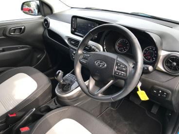SPOTICAR Hyundai I10 1.0 Premium Auto Euro 6 (s/s) 5dr Used Car - City Car Petrol Blue - Bangor - 1200628311_3