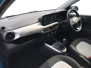 SPOTICAR Hyundai I10 1.0 Premium Auto Euro 6 (s/s) 5dr Used Car - City Car Petrol Blue - Bangor - 1200628311_5