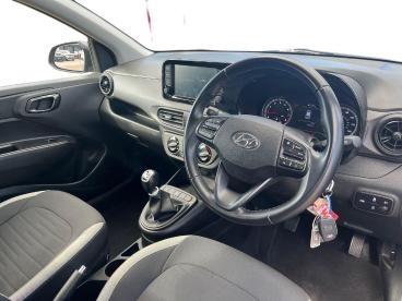 SPOTICAR Hyundai I10 1.0 Se Connect Euro 6 (s/s) 5dr Used Car - City Car Petrol Grey - Nottingham - 1200636122_5
