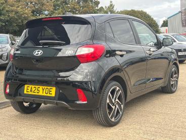 SPOTICAR Hyundai I10 1.0 Premium Auto Euro 6 (s/s) 5dr Used Car - City Car Petrol Black - Kettering - 1200636672_3