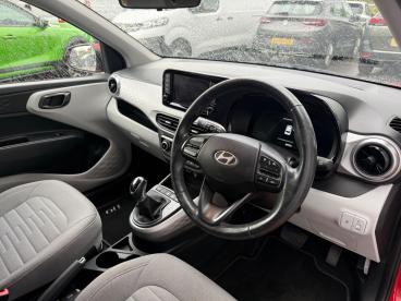 SPOTICAR Hyundai I10 1.2 Premium Auto Euro 6 (s/s) 5dr Used Car - City Car Petrol Red - Boston - 1200640787_3