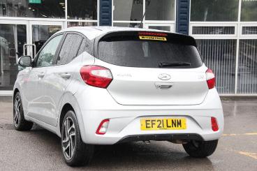 SPOTICAR Hyundai I10 1.2 Premium Auto Euro 6 (s/s) 5dr Used Car - City Car Petrol Grey - Lichfield - 1200641864_4