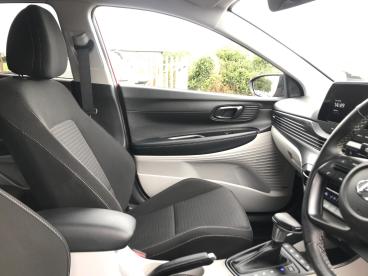 SPOTICAR Hyundai I20 1.0 T-gdi Mhev Ultimate Dct Euro 6 (s/s) 5dr Used Car - Hatchback Hybrid Red - Bangor - 1200549225_4