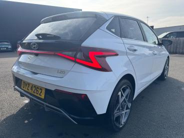 SPOTICAR Hyundai I20 1.0 T-gdi Premium Dct Euro 6 (s/s) 5dr Used Car - Hatchback Petrol White - Eglinton - 1200550431_5