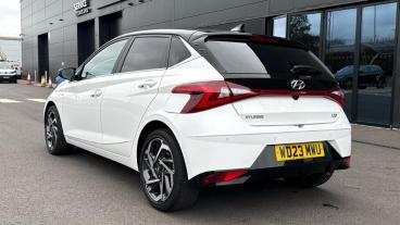 SPOTICAR Hyundai I20 1.0 T-gdi Mhev Ultimate Dct Euro 6 (s/s) 5dr Used Car - Hatchback Hybrid White - Bristol - 1200556628_5