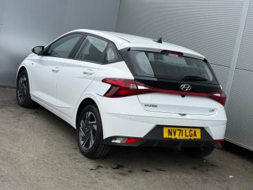 SPOTICAR Hyundai I20 1.0 T-gdi Mhev Se Connect Euro 6 (s/s) 5dr Used Car - Hatchback Hybrid White - Darlington - 1200556949_3