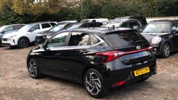 SPOTICAR Hyundai I20 1.0 T-gdi Mhev Premium Dct Euro 6 (s/s) 5dr Used Car - Hatchback Hybrid Black - Godalming - 1200559376_5
