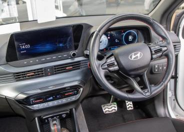 SPOTICAR Hyundai I20 1.0 T-gdi N Line S Dct Euro 6 (s/s) 5dr Used Car - Hatchback Petrol White - Aldershot - 1200578947_5