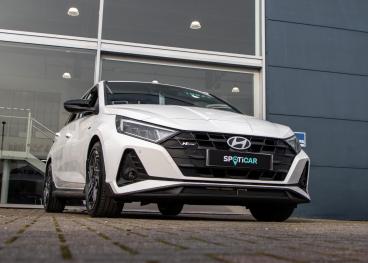 SPOTICAR Hyundai I20 1.0 T-gdi N Line S Dct Euro 6 (s/s) 5dr Used Car - Hatchback Petrol White - Aldershot - 1200605869_1
