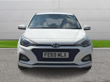 SPOTICAR Hyundai I20 1.2 Se Launch Edition Euro 6 (s/s) 5dr Used Car - Hatchback Petrol White - Selby - 1200610871_2