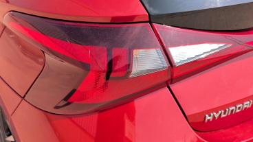 SPOTICAR Hyundai I20 1.0 T-gdi Mhev Se Connect Euro 6 (s/s) 5dr Used Car - Hatchback Hybrid Red - Liverpool - 1200618990_5