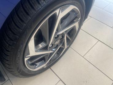 SPOTICAR Hyundai I20 1.0 T-gdi Mhev Premium Euro 6 (s/s) 5dr Used Car - Hatchback Hybrid Blue - Bridgend - 1200619571_4