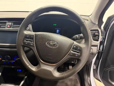 SPOTICAR Hyundai I20 1.2 Play Euro 6 (s/s) 5dr Used Car - Hatchback Petrol Blue - Carlisle - 1200629185_3