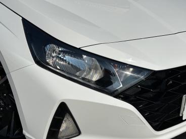SPOTICAR Hyundai I20 1.0 T-gdi Mhev Se Connect Euro 6 (s/s) 5dr Used Car - Hatchback Hybrid White - Eglinton - 1200629915_5