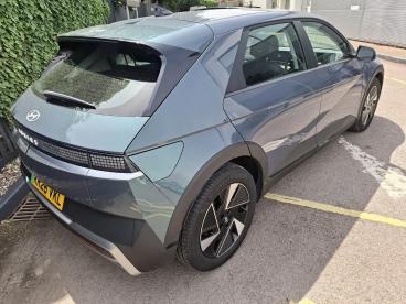 SPOTICAR Hyundai Ioniq  Used Car - Saloon Electric Grey - Northampton - 1200625144_3