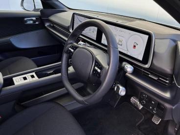 SPOTICAR Hyundai Ioniq 77.4kwh Premium Auto 4dr Used Car - Saloon Electric White - Preston - 1200562622_5