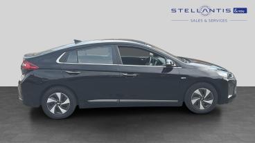 SPOTICAR Hyundai Ioniq 1.6 H-gdi Premium Se Dct Euro 6 (s/s) 5dr Used Car - Saloon Hybrid Black - Nottingham - 1200613716_2