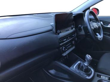 SPOTICAR Hyundai Kona 1.0 T-gdi Mhev Premium Euro 6 (s/s) 5dr Used Car - Suv Hybrid White - Bangor - 1200557598_5