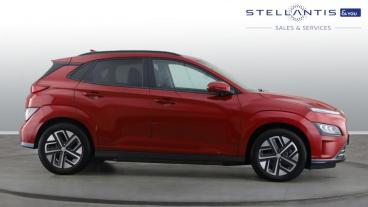 SPOTICAR Hyundai Kona 64kwh Ultimate Auto 5dr (10.5kw Charger) Used Car - Suv Electric Red - Birmingham - 1200561880_4