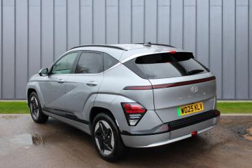 SPOTICAR Hyundai Kona 65.4kwh Ultimate Auto 5dr Used Car - Suv Electric Silver - Yeovil - 1200572287_4