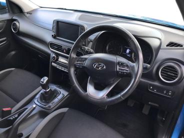 SPOTICAR Hyundai Kona 1.0 T-gdi Premium Euro 6 (s/s) 5dr Used Car - Suv Petrol Blue - Bangor - 1200578384_3