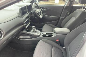 SPOTICAR Hyundai Kona 1.6 H-gdi Se Connect Dct Euro 6 (s/s) 5dr Used Car - Suv Hybrid Grey - Farningham - 1200578623_3