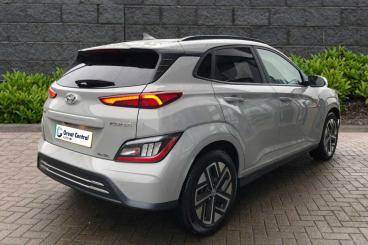 SPOTICAR Hyundai Kona 64kwh Ultimate Auto 5dr (10.5kw Charger) Used Car - Suv Electric Grey - Rugby - 1200578674_5