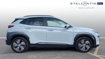 SPOTICAR Hyundai Kona 64kwh Premium Auto 5dr Used Car - Suv Electric White - Preston - 1200580744_2