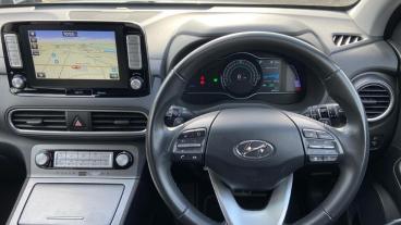 SPOTICAR Hyundai Kona 64kwh Premium Auto 5dr Used Car - Suv Electric White - Preston - 1200580744_4