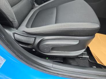 SPOTICAR Hyundai Kona 1.0 T-gdi Premium Euro 6 (s/s) 5dr Used Car - Suv Petrol Blue - Workington - 1200586466_4