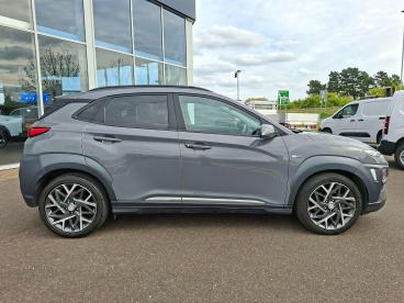 SPOTICAR Hyundai Kona 1.6 H-gdi Premium Se Dct Euro 6 (s/s) 5dr Used Car - Suv Hybrid Grey - Boston - 1200594597_2