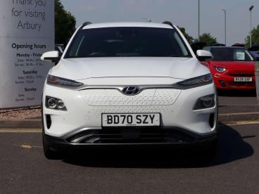 SPOTICAR Hyundai Kona 64kwh Premium Auto 5dr (7kw Charger) Used Car - Suv Electric White - Walsall - 1200606004_2