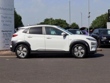 SPOTICAR Hyundai Kona 64kwh Premium Auto 5dr (7kw Charger) Used Car - Suv Electric White - Walsall - 1200606004_4