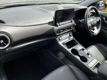 SPOTICAR Hyundai Kona 64kwh Ultimate Auto 5dr (10.5kw Charger) Used Car - Suv Electric Black - Blackpool - 1200608670_2