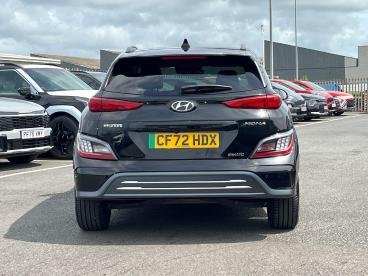 SPOTICAR Hyundai Kona 64kwh Ultimate Auto 5dr (10.5kw Charger) Used Car - Suv Electric Black - Blackpool - 1200608670_5