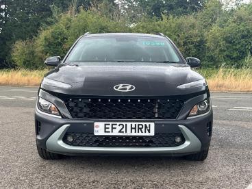SPOTICAR Hyundai Kona 1.0 T-gdi Mhev Premium Euro 6 (s/s) 5dr Used Car - Suv Hybrid Black - Kidlington - 1200621376_2