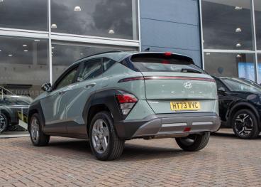 SPOTICAR Hyundai Kona 1.0 T-gdi Advance Euro 6 (s/s) 5dr Used Car - Suv Petrol Green - Aldershot - 1200633271_3