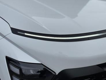 SPOTICAR Hyundai Kona 1.6 H-gdi N Line Dct Euro 6 (s/s) 5dr Used Car - Suv Hybrid White - Eglinton - 1200635093_3