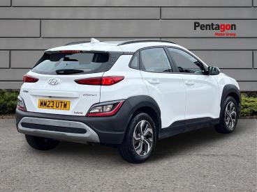 SPOTICAR Hyundai Kona 1.6 H-gdi Se Connect Dct Euro 6 (s/s) 5dr Used Car - Suv Hybrid White - Nottingham - 1200637969_4