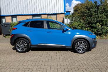 SPOTICAR Hyundai Kona 1.6 H-gdi Premium Dct Euro 6 (s/s) 5dr Used Car - Suv Hybrid Blue - Fareham - 1200639806_2