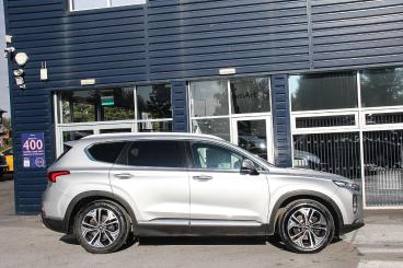 SPOTICAR Hyundai Santa Fe Santafe 2.2 Crdi Premium Se Auto 4wd Euro 6 (s/s) 5dr 7 Se Used Car - Suv Diesel Silver - Lichfield - 1200644109_4