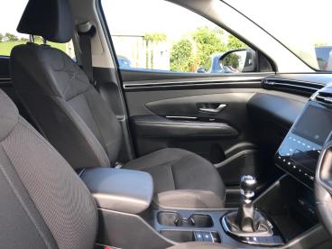 SPOTICAR Hyundai Tucson 1.6 T-gdi Se Connect Euro 6 (s/s) 5dr Used Car - Suv Petrol Blue - Bangor - 1200536973_4