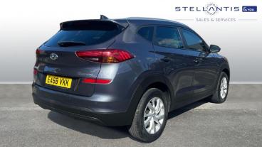 SPOTICAR Hyundai Tucson 1.6 Gdi Se Nav Euro 6 (s/s) 5dr Used Car - Suv Petrol Grey - Nottingham - 1200543032_3