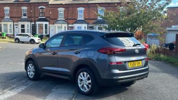SPOTICAR Hyundai Tucson 1.6 Gdi Se Nav Euro 6 (s/s) 5dr Used Car - Suv Petrol Grey - Nottingham - 1200543032_5