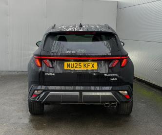 SPOTICAR Hyundai Tucson 1.6 T-gdi N Line Auto Euro 6 (s/s) 5dr Used Car - Suv Hybrid Black - Darlington - 1200562433_4