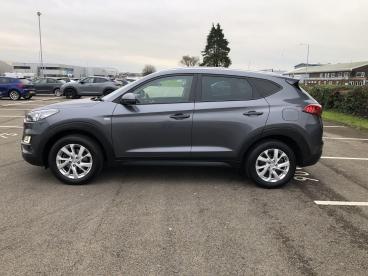 SPOTICAR Hyundai Tucson 1.6 Crdi Mhev Se Nav Euro 6 (s/s) 5dr Used Car - Suv Hybrid Grey - Bridgend - 1200574660_4